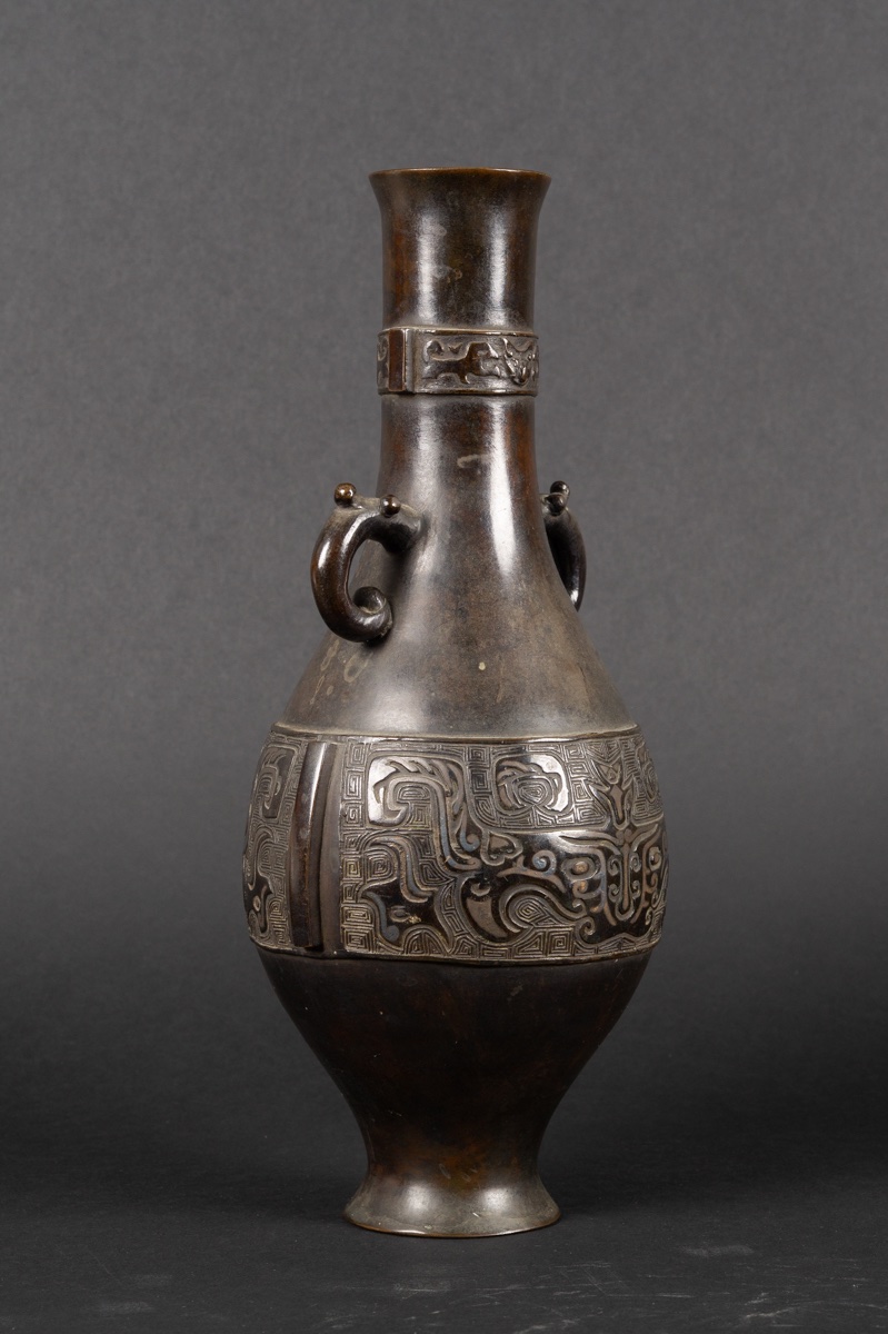 Vase archaïque à anses, Chine, dynastie Qing, XVIIIe-XIXe siècle. -photo-2