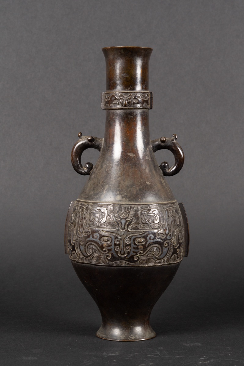 Vase archaïque à anses, Chine, dynastie Qing, XVIIIe-XIXe siècle. -photo-3