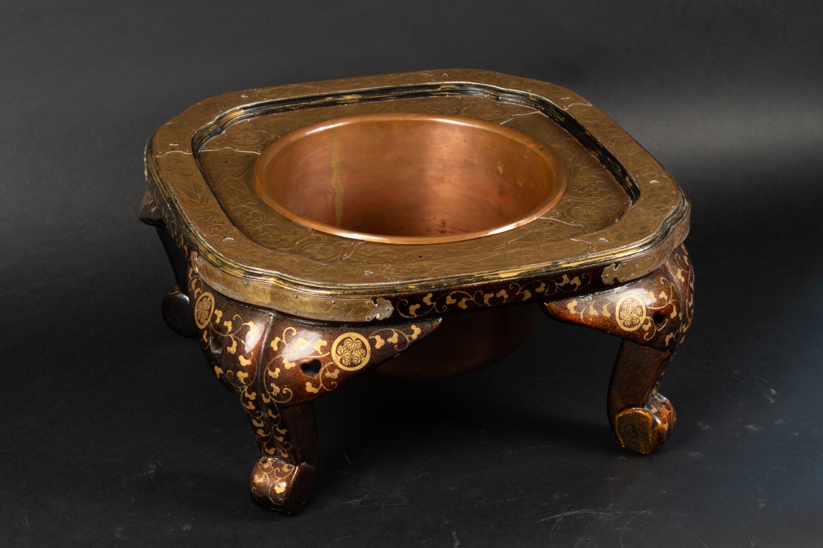 Hibachi, Maki-e Lacquer, Japan, Edo Period (1603–1868). 