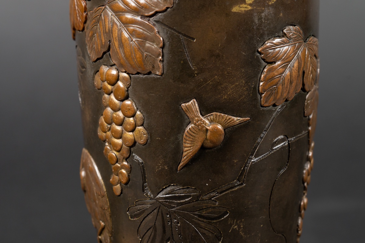 Paire de petits vases avec des hérons, bronze, Japon, ère Meiji (1868-1912).  -photo-6