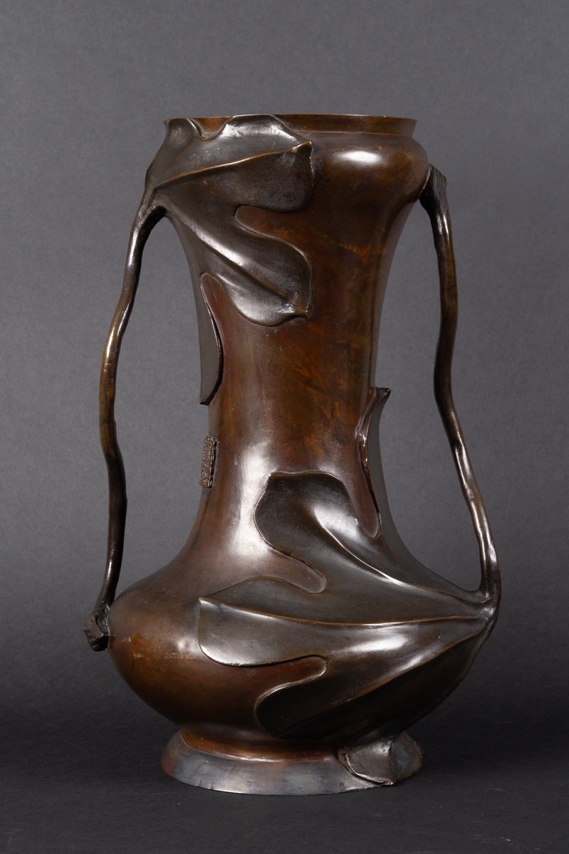 Grand vase, bronze, signé, Japon, époque Meiji (1868-1912).