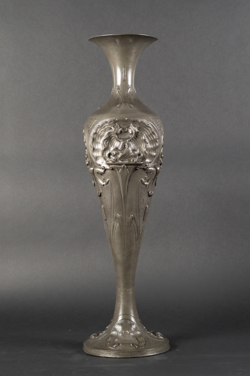Grand vase, Art nouveau, étain, André Villien, Paris, début du XXe siècle. -photo-2