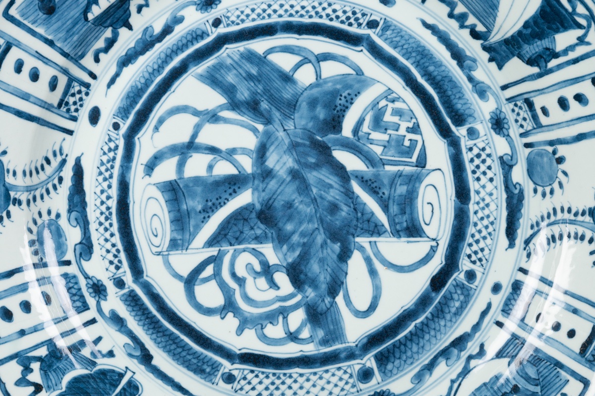 Plat Kraak, Arita / Ko-Imari, Japon, période Edo, XVIIIe siècle.  -photo-4