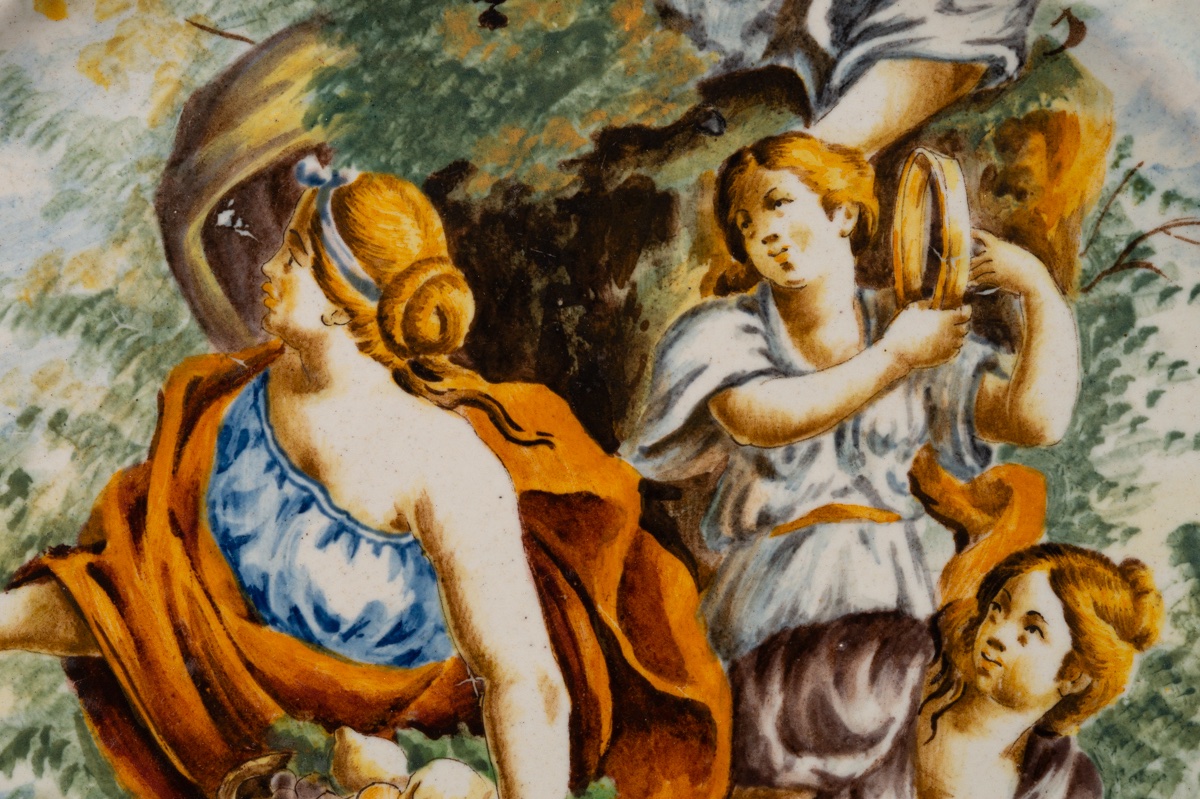 Charger  - Women Picking Fruit, Majolica, Castelli, Italy, 19th Century.-photo-4