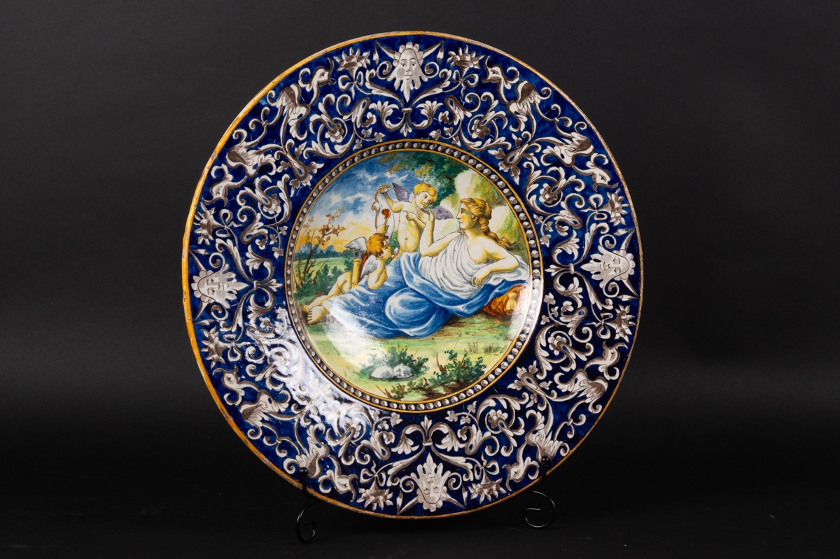 Plate - Venus And The Cupids, Majolica, Italy / France, 19th Century. -photo-2