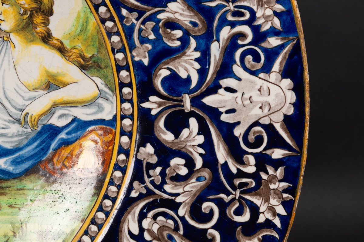 Plate - Venus And The Cupids, Majolica, Italy / France, 19th Century. -photo-3