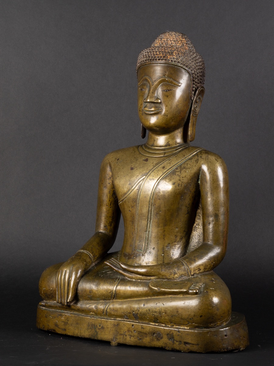 Shakyamuni Buddha, Bronze, Laos, Lan Xang, 17th Century.  -photo-4