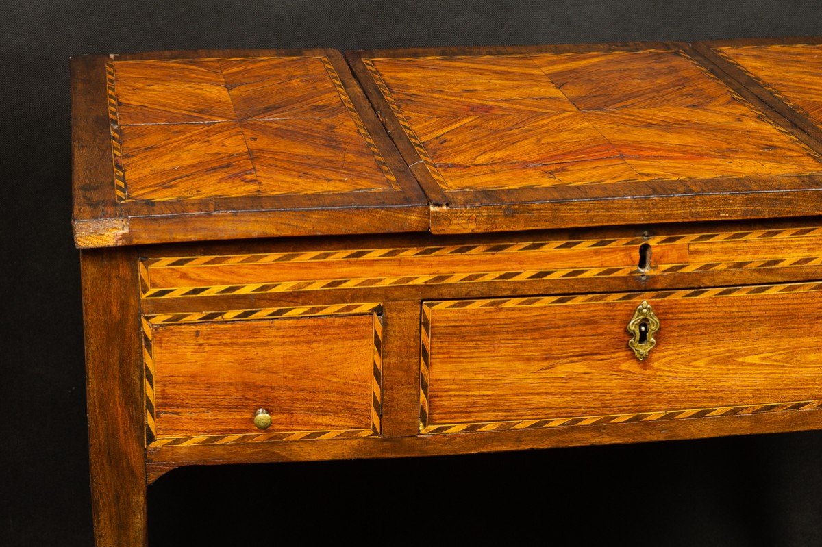 Dressing Table, Louis XVI, Circa 1780.-photo-5