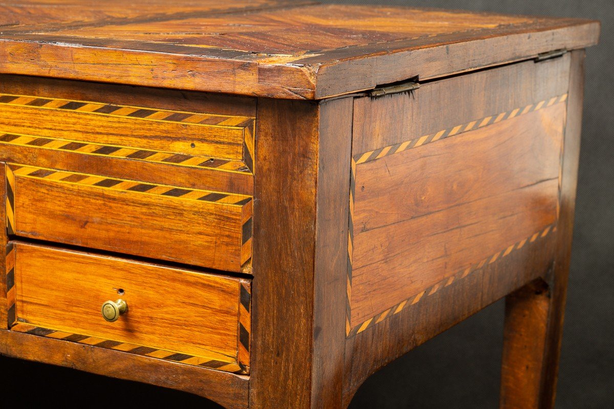 Dressing Table, Louis XVI, Circa 1780.-photo-7