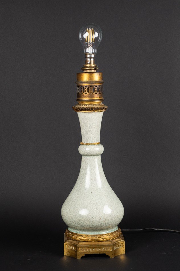 Vase-lampe, Céladon, Chine, Dynastie Qing, 18e/19e Siècle  