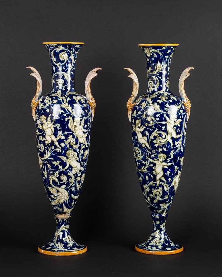 Paire De Vases, Néo-renaissance, Italie, Molaroni, Pesaro, 19ème/20ème Siècle.  