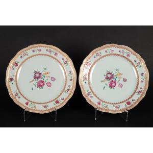 Pair Of Plates, Famille Rose, Yongzheng / Qianlong, Qing Dynasty, 1723-1796.