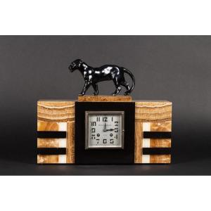 Mantel Clock With Panther, Art Deco, France, 1920s/30s.