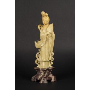 Guanyin, Stéatite, Chine, Dynastie Qing, 19e/20e Siècle.