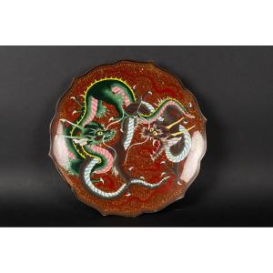 Plate With Dragons, Cloisonné, Japan, Meiji Era (1868-1912).
