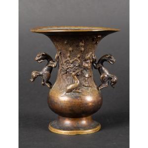 Vase With Crane And Shishi Couple, Japan, Edo Period, 17th-18th Century.    