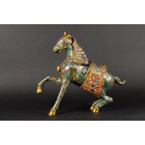 Grand cheval en cloisonné, Chine, début du XXe siècle.