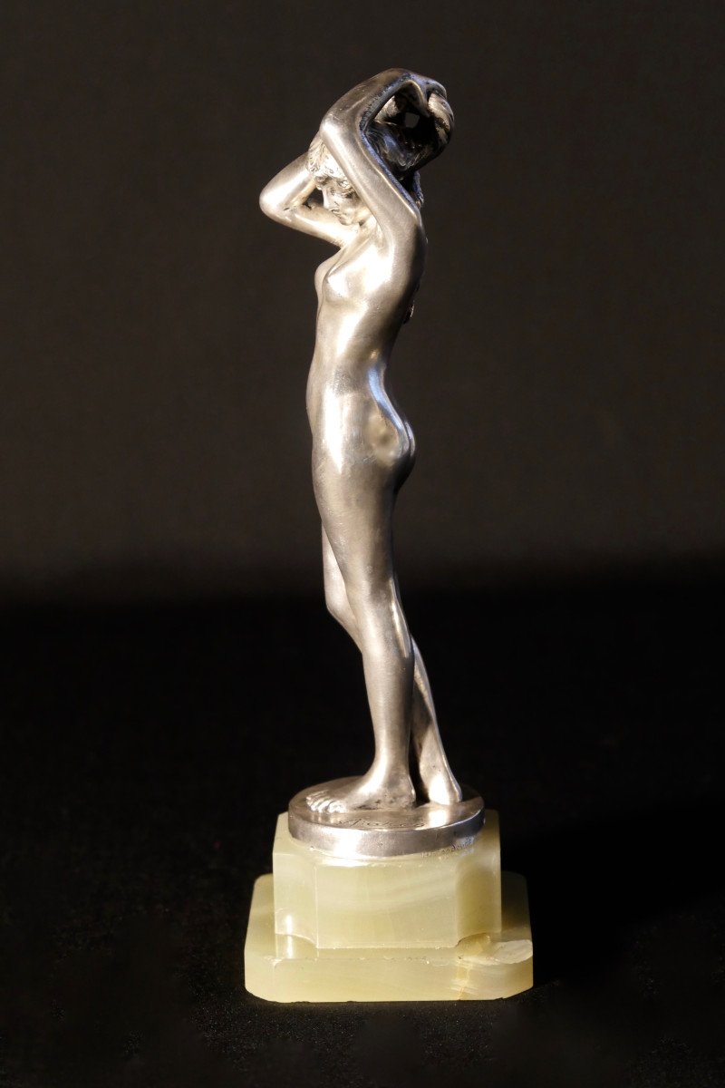 Sculpture – Statuette en argent massif par Alexandre-Auguste Caron-photo-2