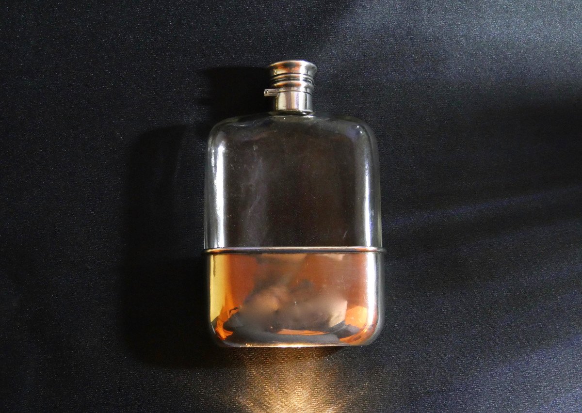Alcohol Flask – Solid Silver – Black Starr & Frost Travel Accessory.