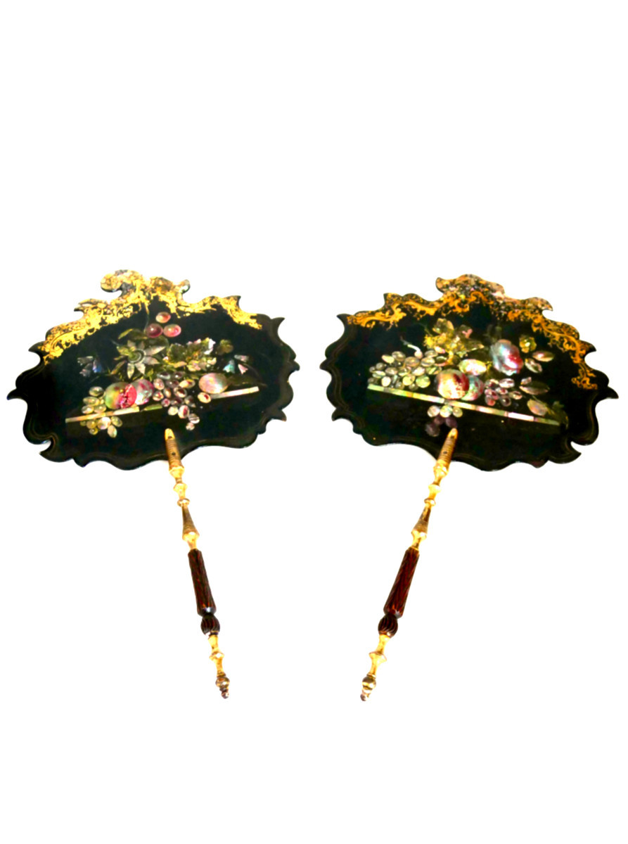 Pair Of Hand Screens - Ladies' Accessories