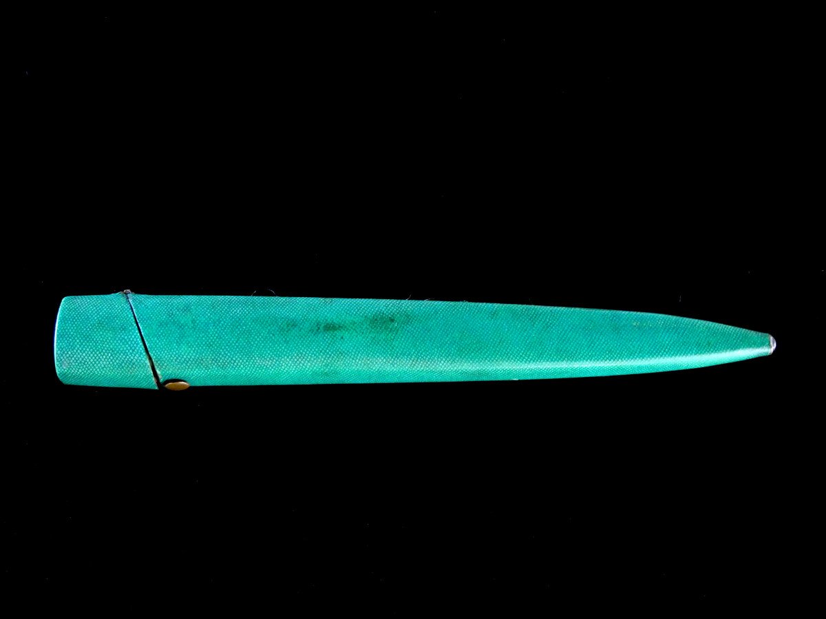 Two Travel Knives In A Shagreen Case-photo-3