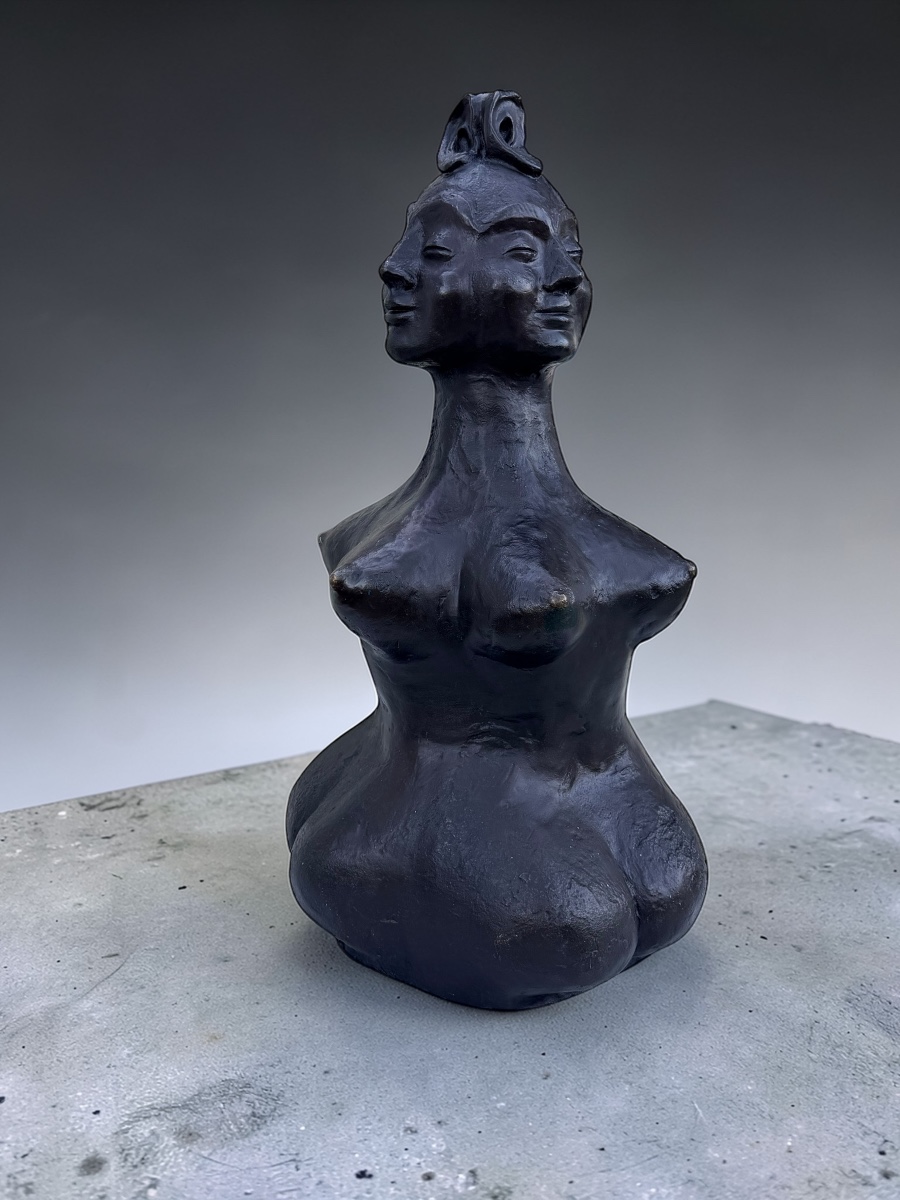 Jeannine Guérin Bronze à Trois Visages 
