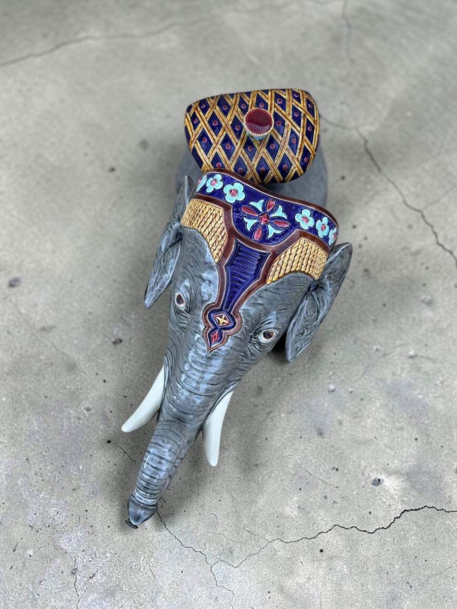 Fontaine Éléphant En Faïence De Sarreguemines