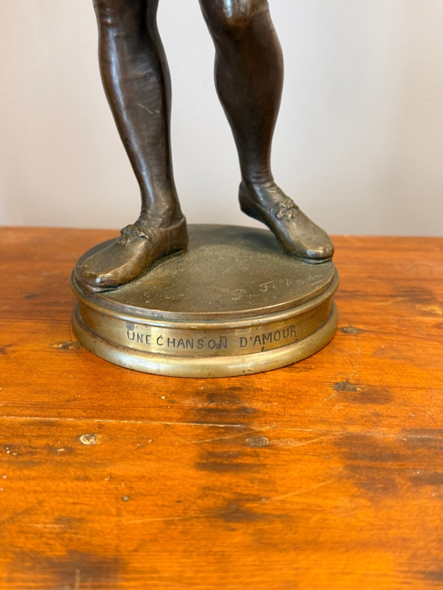 PAUL FILHASTRE. "UNE CHANSON D'AMOUR". Sculpture En Bronze -photo-1