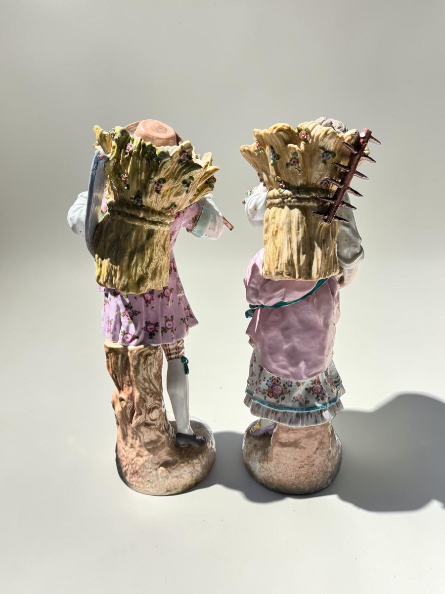 Important Pair Of Porcelain Vases-photo-6