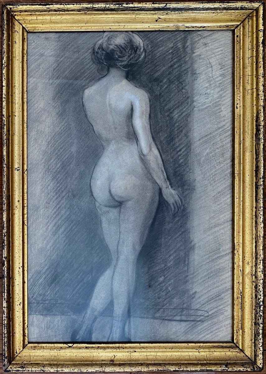 Nu féminin anonyme fusain
