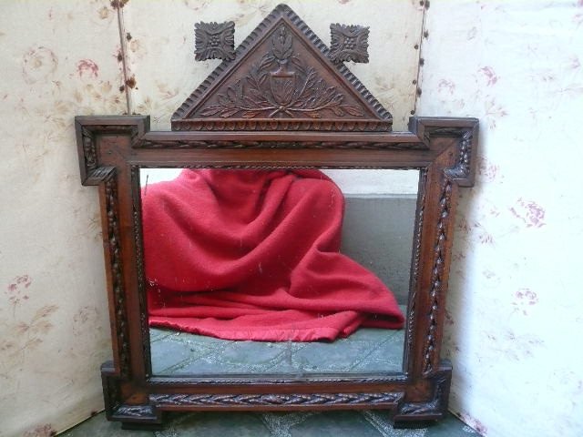 Mirror In Walnut Period Late Eighteenth Century