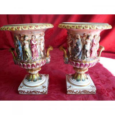 Naples Capo Di Monte Paire De Vases Medicis En Porcelaine d'Epoque 1ere Moitie Du 20eme Siecle