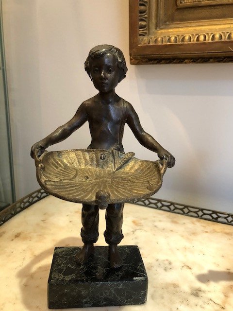 Pair Of Bronzes " Boy Selling Bread And Shoe Shine Boy "-photo-2