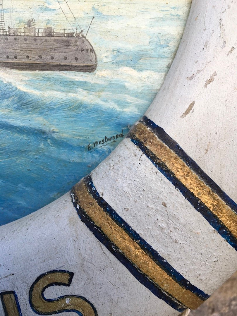 Ancienne peinture de marine, cuirassé Pyranus. Cadre en forme de bouée. Angleterre, début XXe. -photo-2