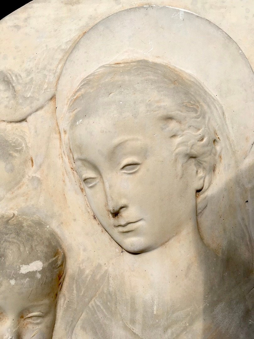 Stucco Bas Relief, Virgin And Child In The Italian Style Of Andrea Della Robbia. Late 19th Century -photo-1
