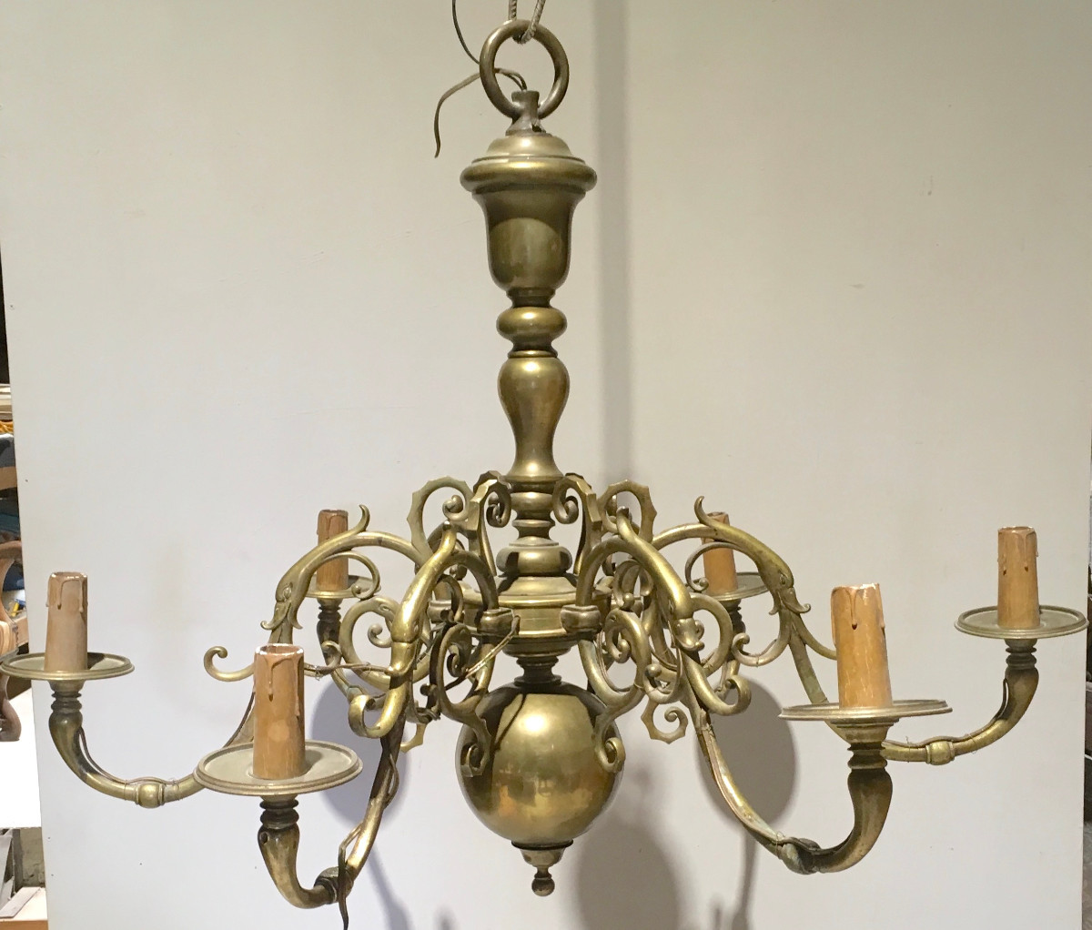 Monumental 17th-century Dutch Bronze Chandelier. Late 19th Century. 