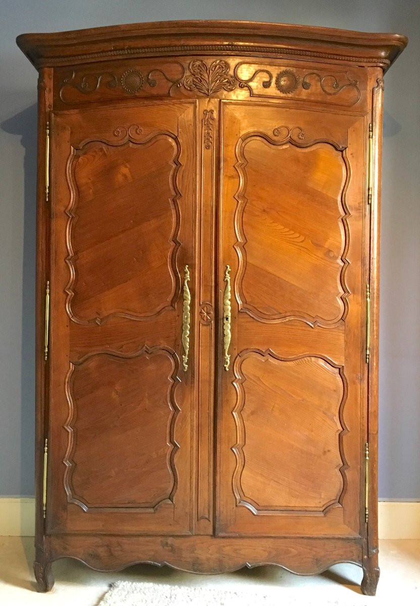 Nantes Louis XV Style Wardrobe With "gendarme's Hat" Top In Cherry Wood. France, Mid-18th Century.-photo-2
