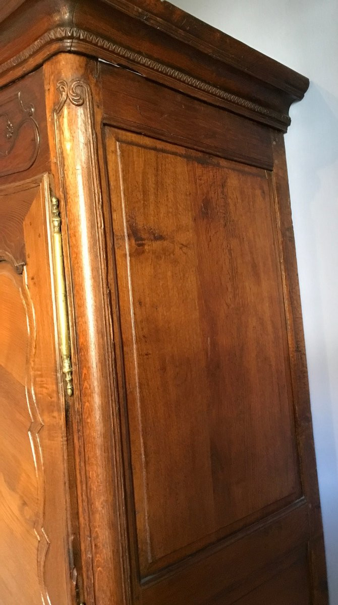 Nantes Louis XV Style Wardrobe With "gendarme's Hat" Top In Cherry Wood. France, Mid-18th Century.-photo-4