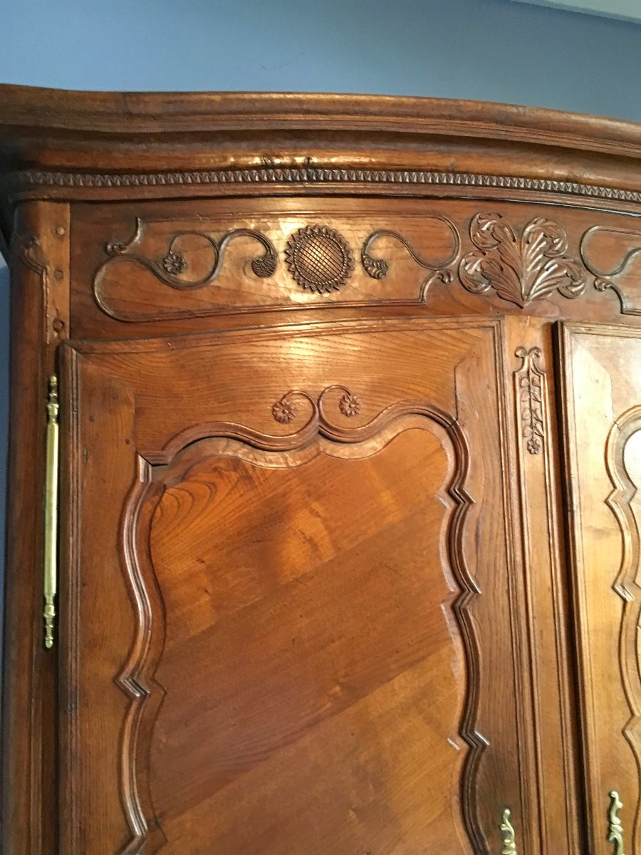 Nantes Louis XV Style Wardrobe With "gendarme's Hat" Top In Cherry Wood. France, Mid-18th Century.-photo-1