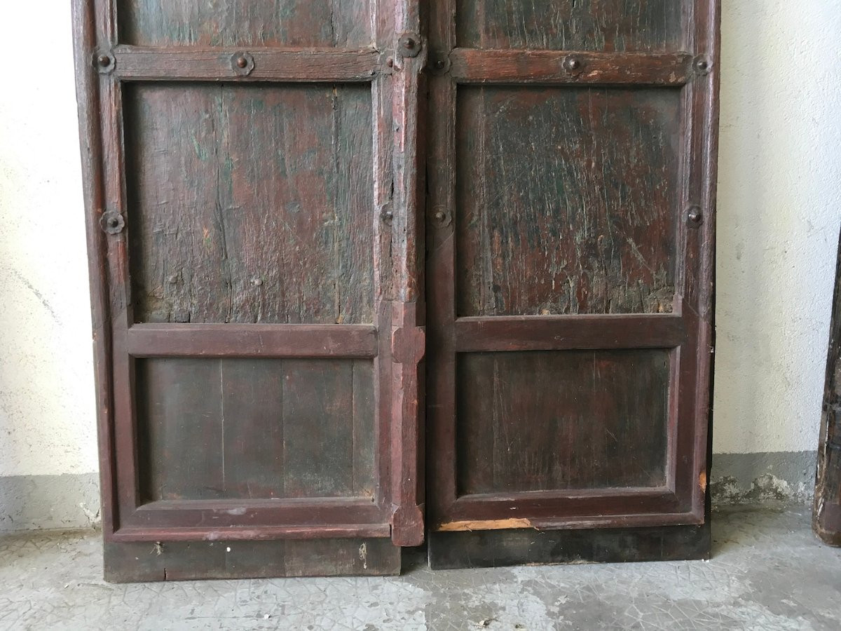 Large Pair Of Front Doors For A House, Made Of Heavy, Painted Hardwood. India, 18th-19th Century.-photo-4