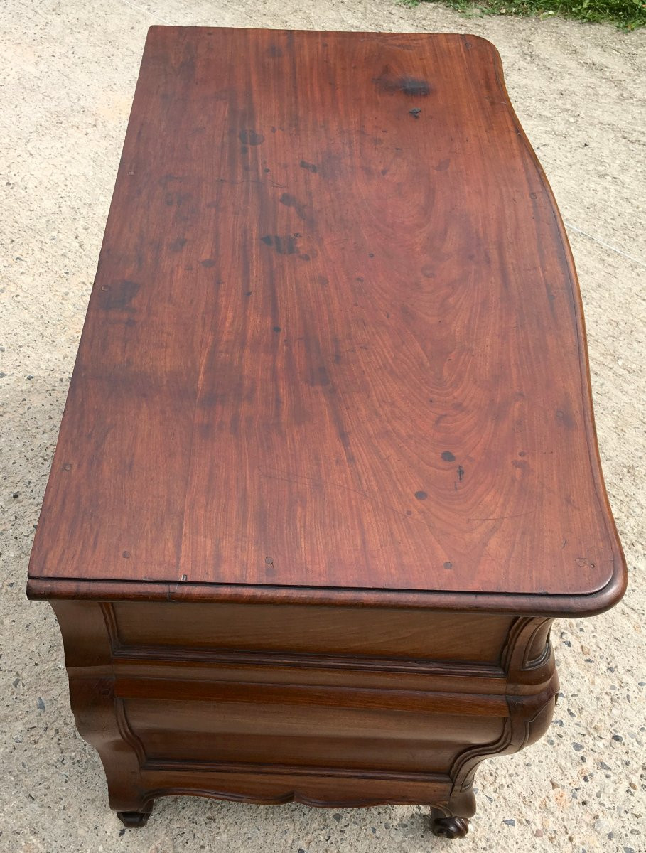 Chest Of Drawers In Bordeaux Mahogany. France, Early 18th Century. -photo-2