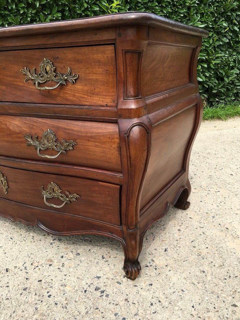 Chest Of Drawers In Bordeaux Mahogany. France, Early 18th Century. -photo-6