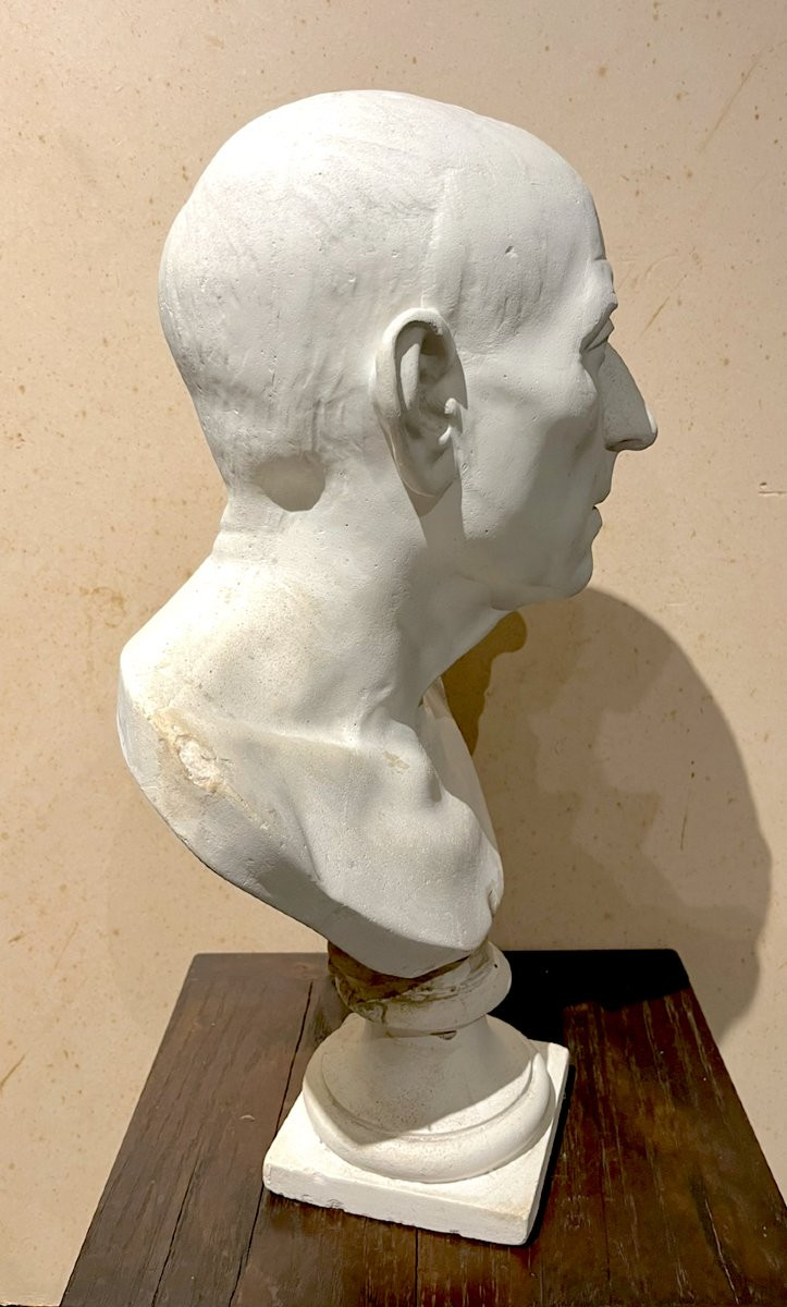 Buste de Cicéron en plâtre sur piédouche. France fin XIXe siècle. -photo-2
