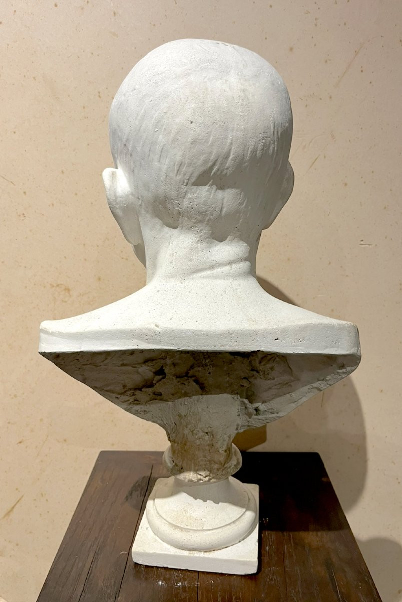 Buste de Cicéron en plâtre sur piédouche. France fin XIXe siècle. -photo-1