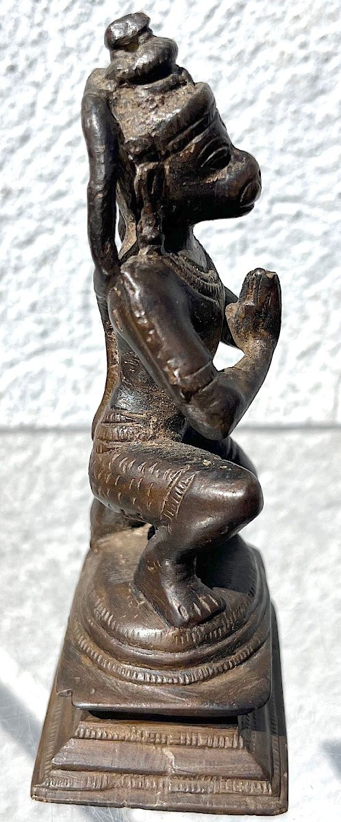 Small Hanuman Bronze Statuette With Brown Patina. Cambodia, India 18th - 19th Century.   -photo-3