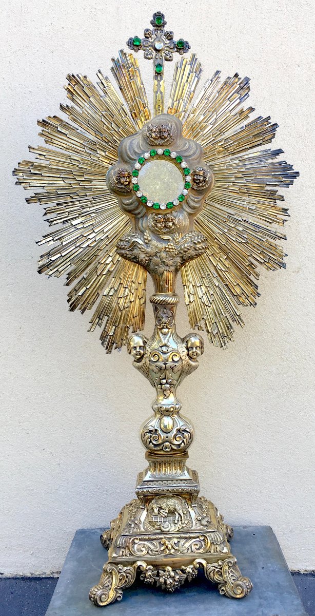 Grand ostensoir en soleil rayonnant. Argent et vermeil. France milieu XIXe siècle.-photo-3