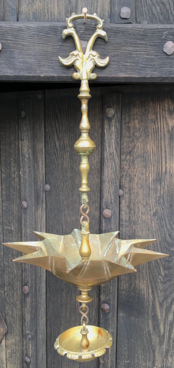 Lampe de Chabbat Jundenstern en bronze à neuf becs pour Hanoucca. Europe XIXe siècle
