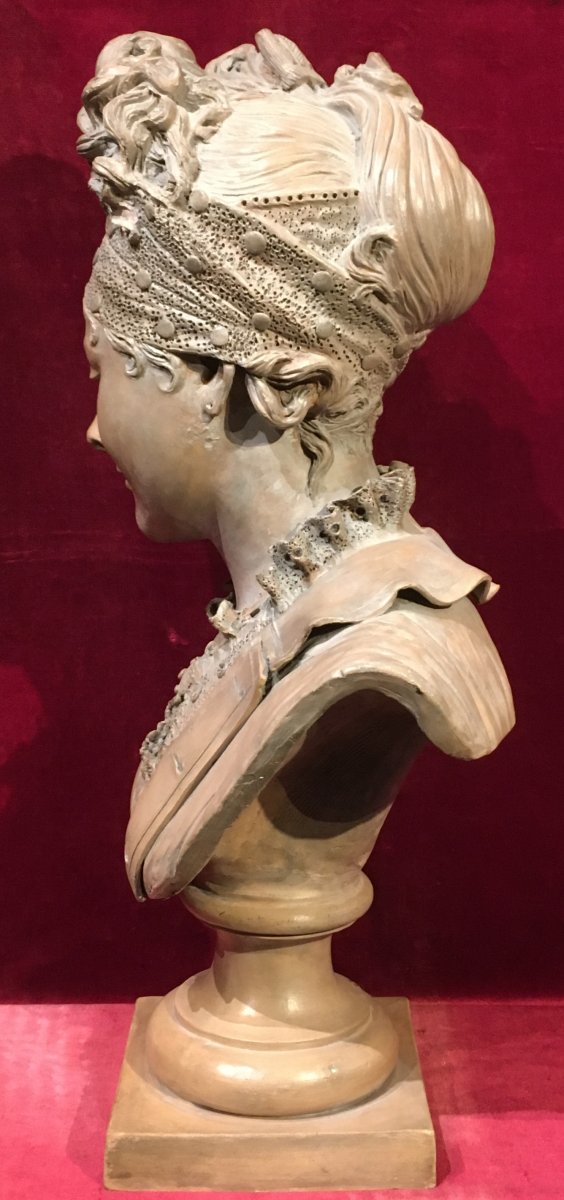 Buste de Juliette Récamier Sur Piédouche. Terre Cuite. Signé Joncery. Début  XIXe siècle. -photo-3