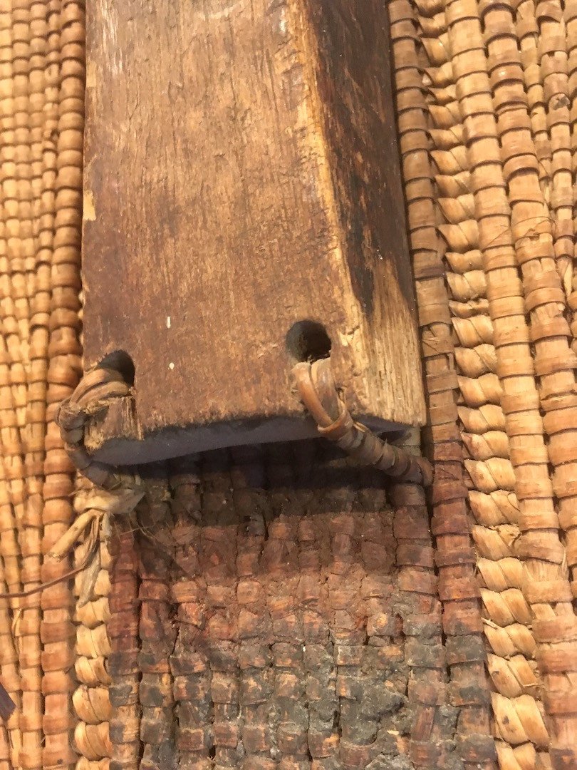 Rattan, Wood And Skin Shield. Zandé Manza. Africa Center, Drc. Beginning Of The 20th Century.-photo-4