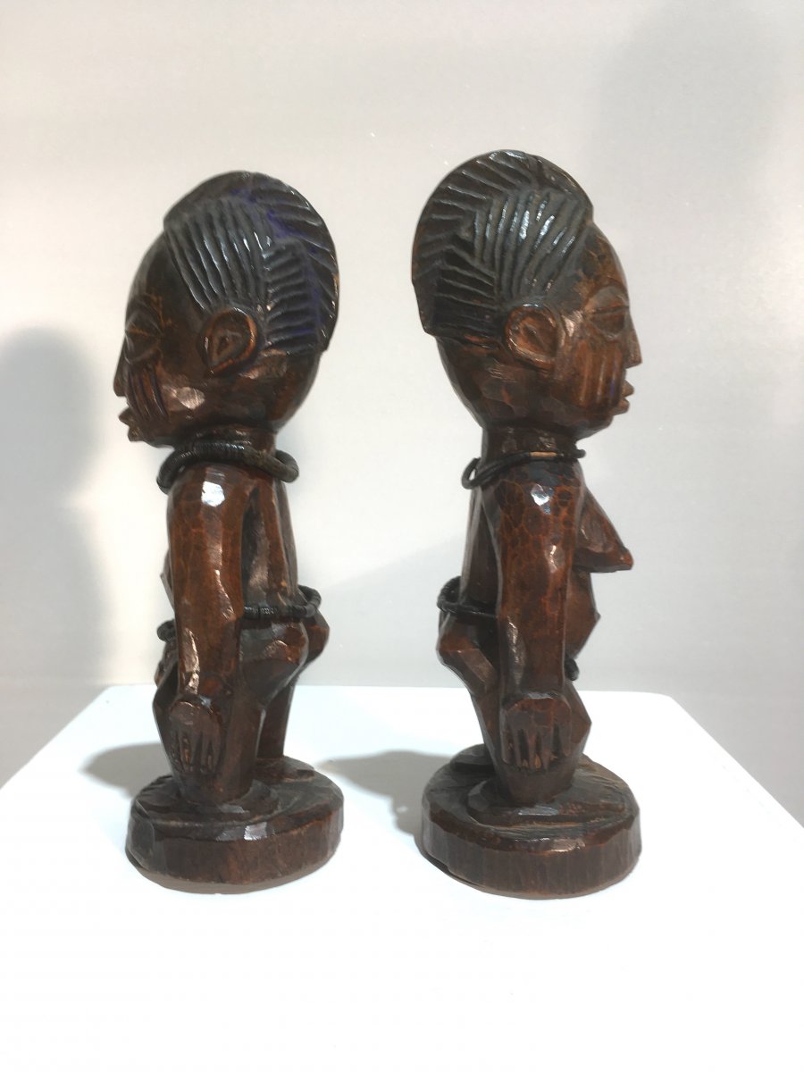 Couple De Statuettes Ibedji. Bois à Patine d'Usage. Yoruba, Nigéria Bénin. Milieu XXe Siècle.-photo-6